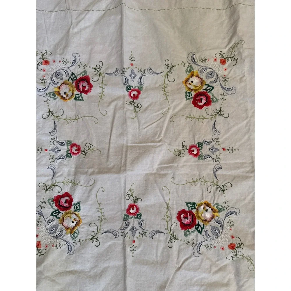 Vintage Hand Embroidered Linen Square Tablecloth Red Yellow Roses White 37x37